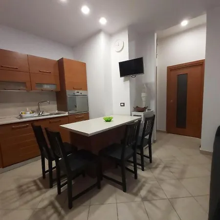 Apartment Casa Marilyn - 100 M Dal Centro Citta