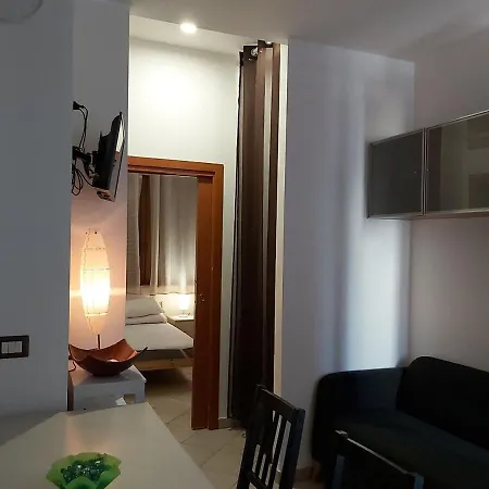 Casa Marilyn - 100 M Dal Centro Citta Apartment