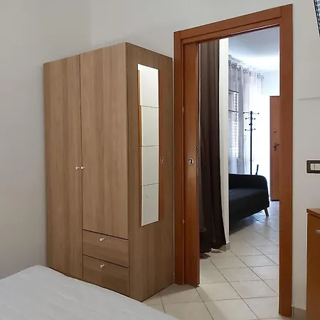 Casa Marilyn - 100 M Dal Centro Citta * 시비타노바 마르셰